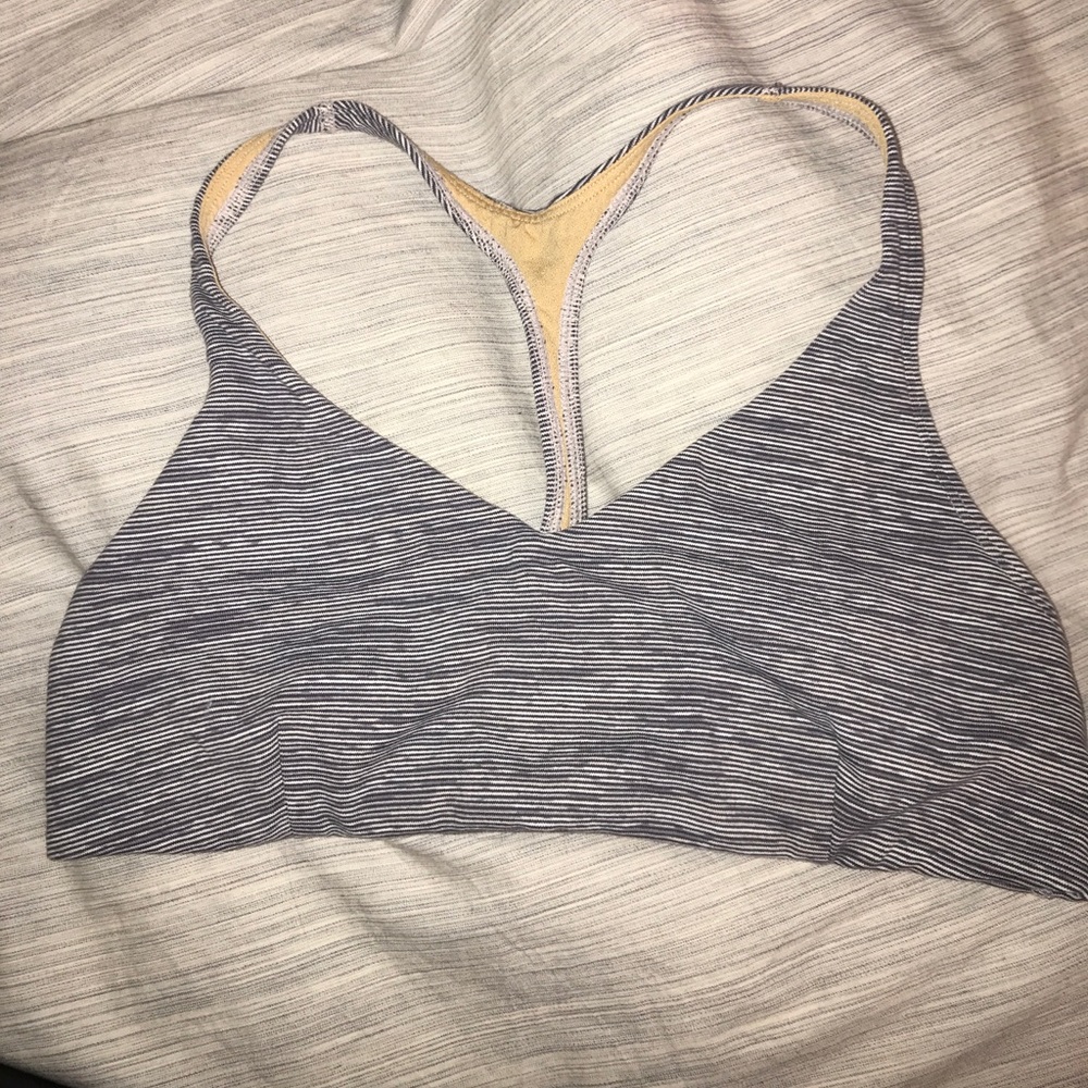 lululemon sports bra